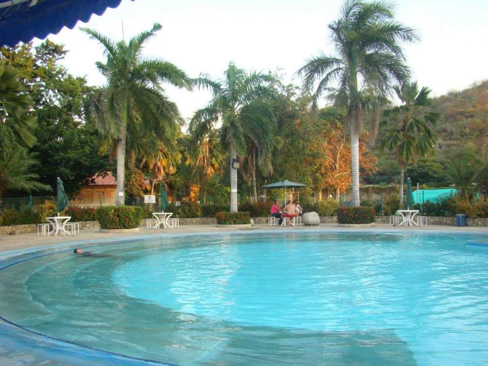 Cabana Condominio Villas Del Palmar - Santa Marta (Magdalena) — Photos 2